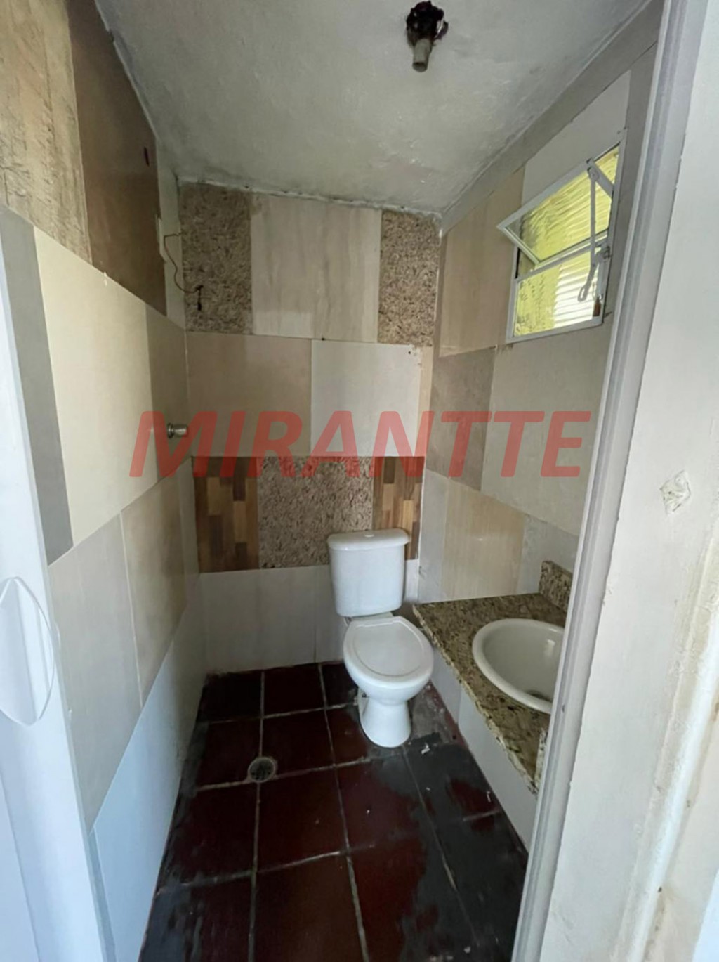 Sobrado de 90m² com 1 quarto em Jardim Virginia Bianca