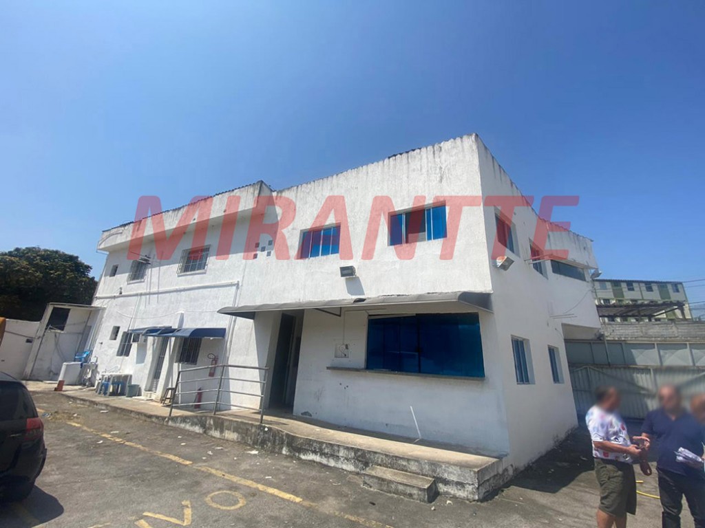 Terreno de 3800m² em Jardim Peri