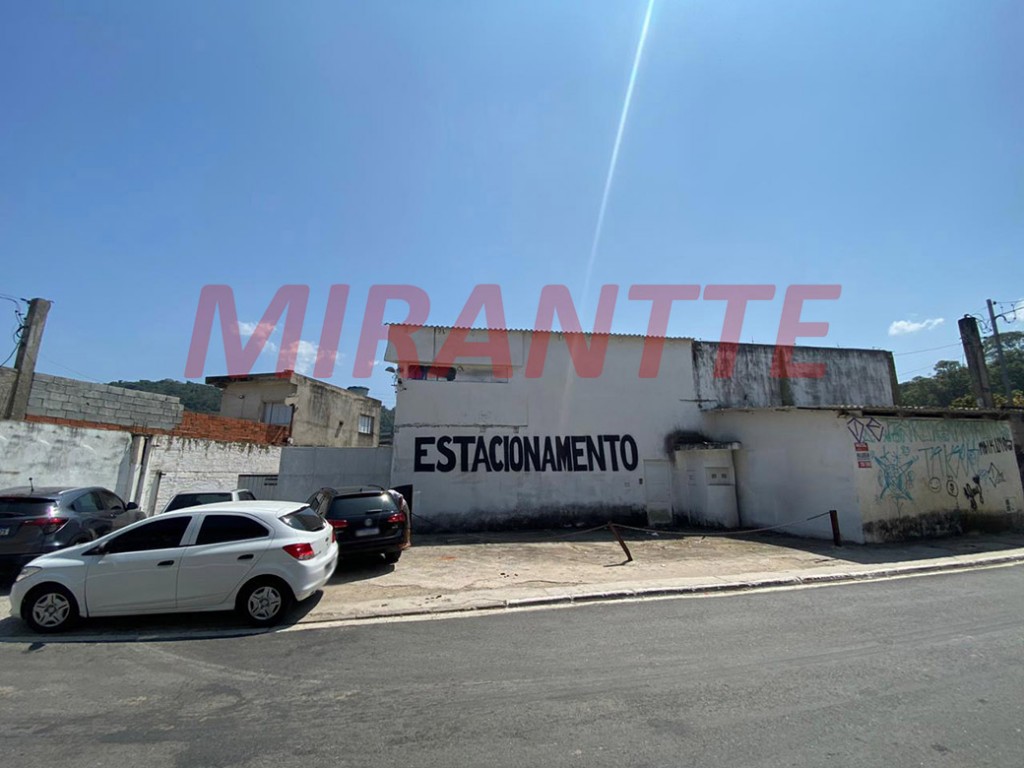 Terreno de 3800m² em Jardim Peri