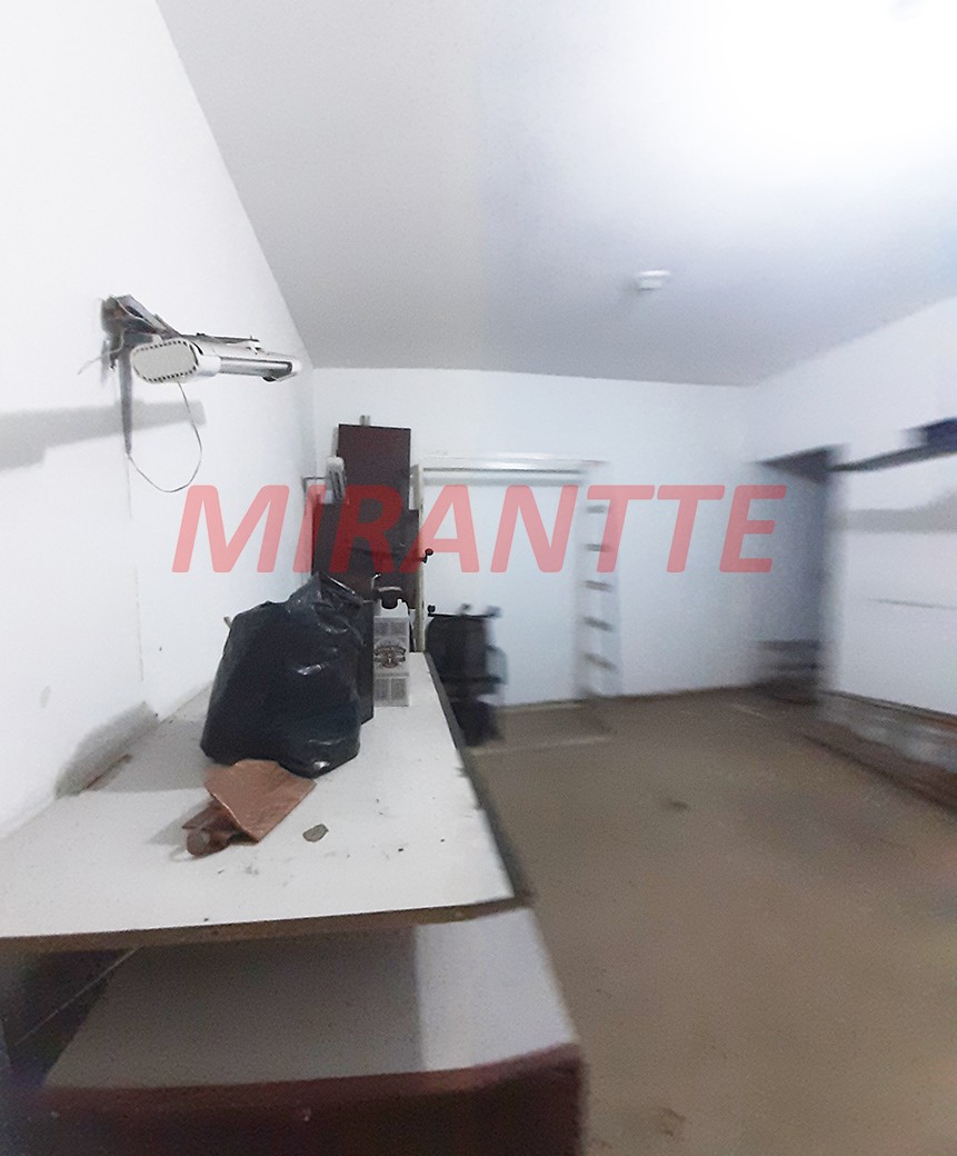 Comercial de 300m² em Santana