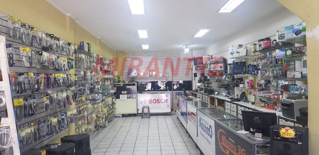 Comercial de 300m² em Santana