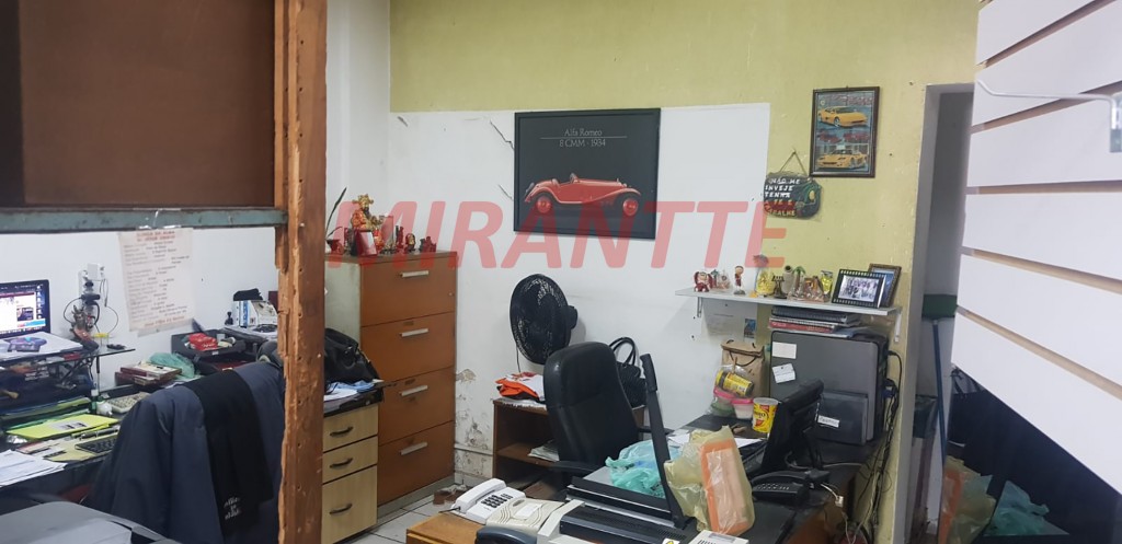 Comercial de 170m² em Santana