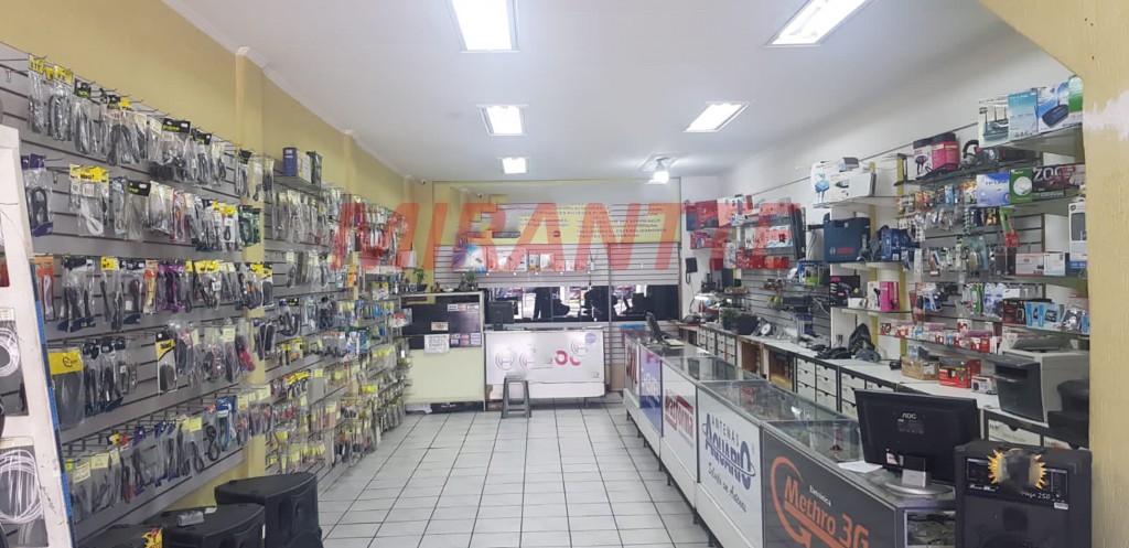 Comercial de 170m² em Santana