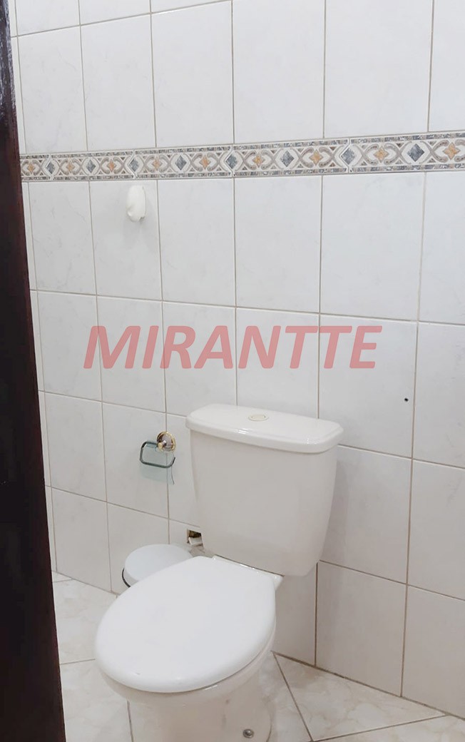 Sobrado de 164m² com 4 quartos em Vila Galvão