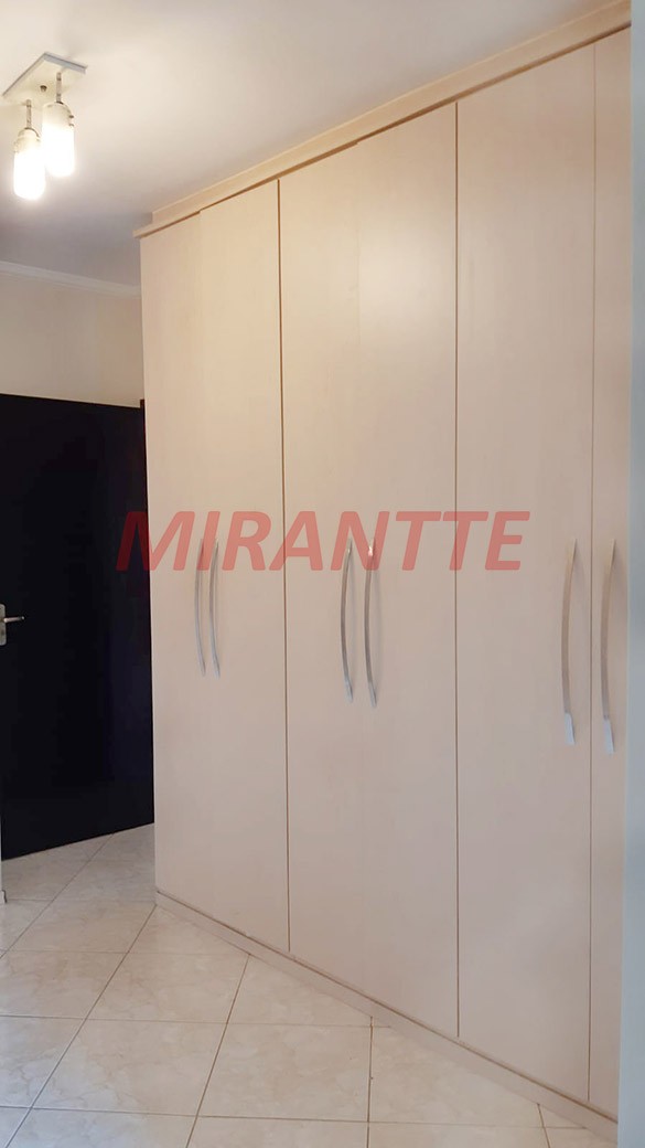 Sobrado de 164m² com 4 quartos em Vila Galvão
