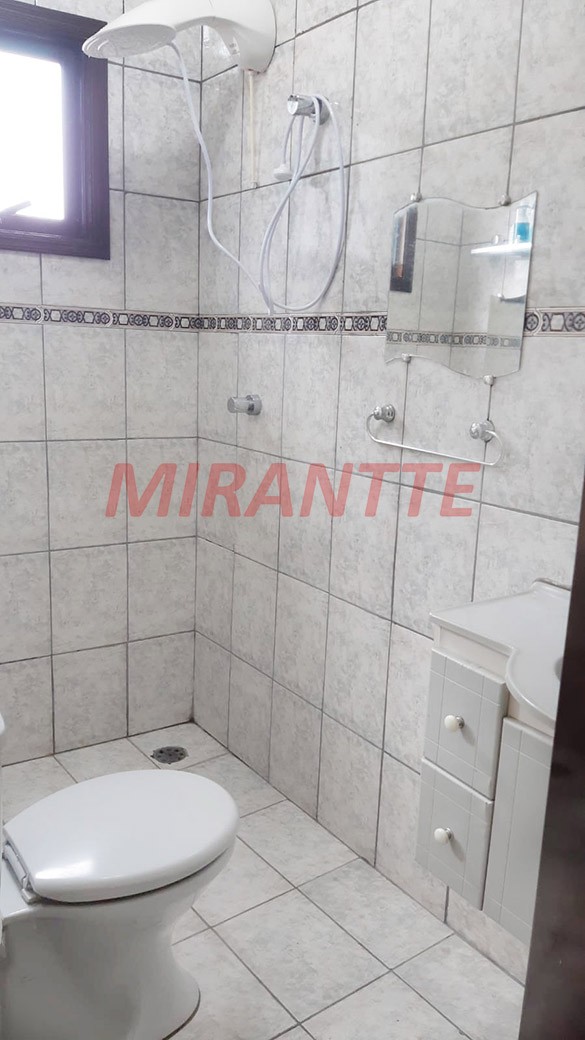 Sobrado de 164m² com 4 quartos em Vila Galvão