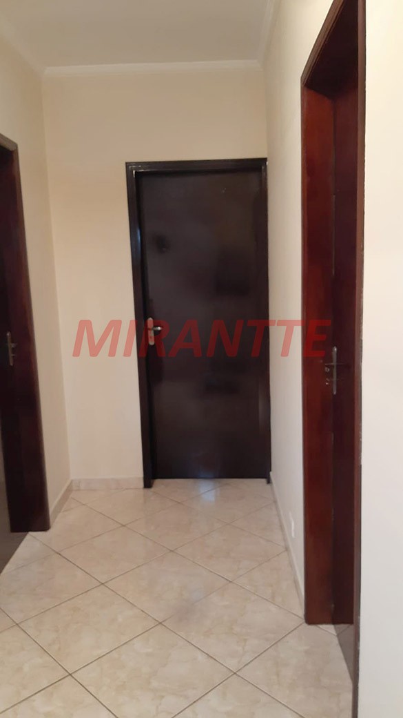 Sobrado de 164m² com 4 quartos em Vila Galvão