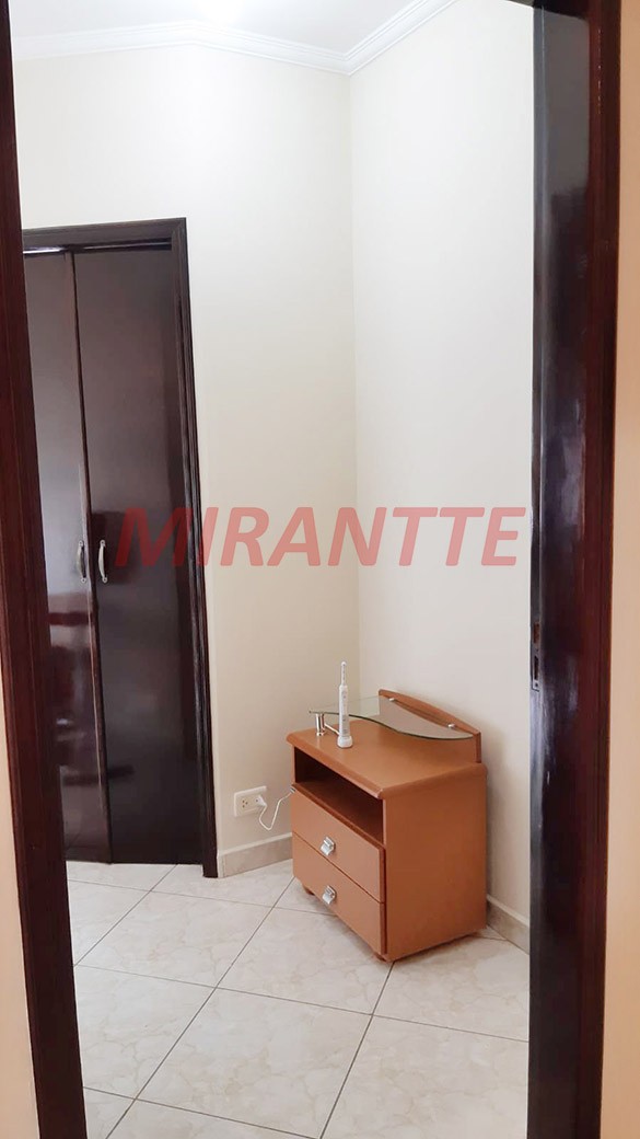 Sobrado de 164m² com 4 quartos em Vila Galvão