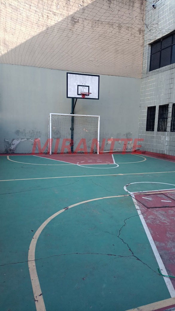 Apartamento de 210m² com 4 quartos em Água Fria