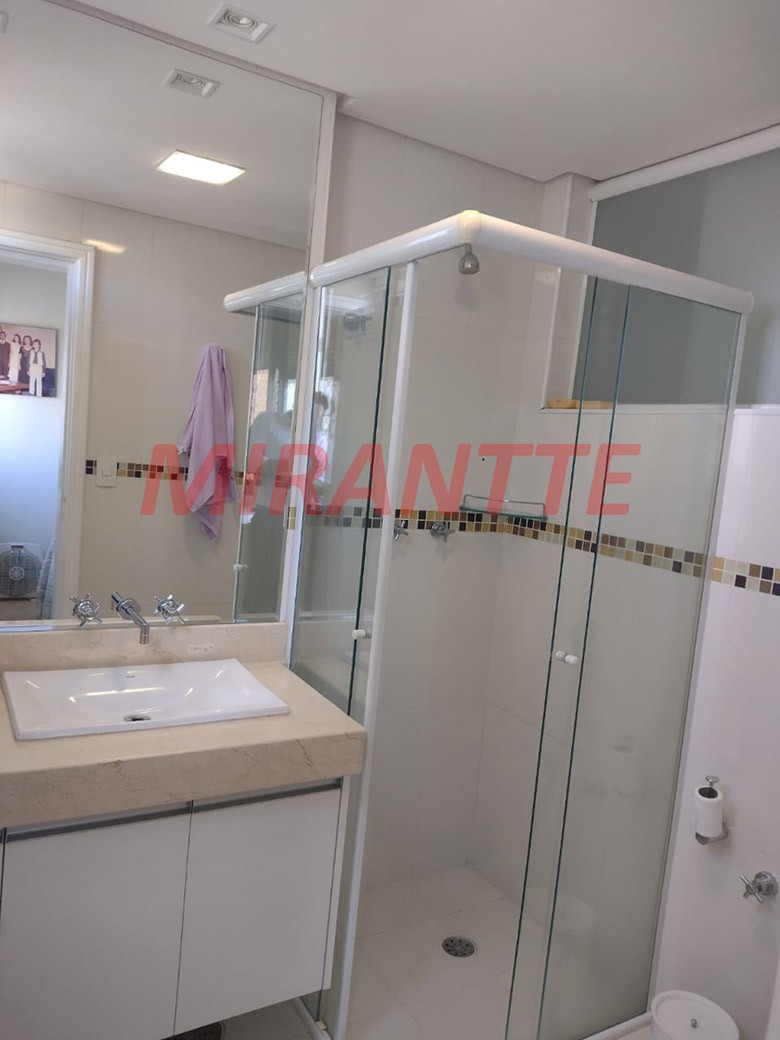 Apartamento de 210m² com 4 quartos em Água Fria