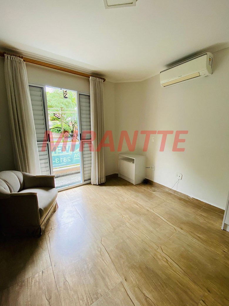 Sobrado de 225m² com 3 quartos em Vila Irmaos Arnoni