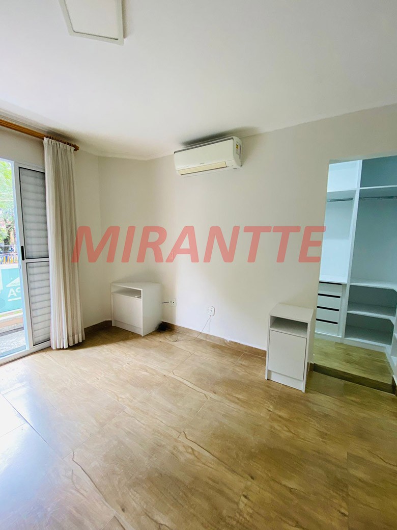Sobrado de 225m² com 3 quartos em Vila Irmaos Arnoni