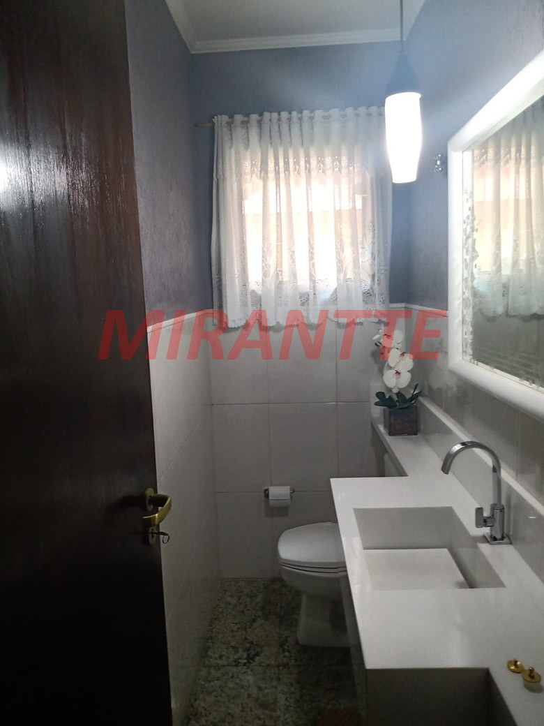 Sobrado de 225m² com 3 quartos em Vila Irmaos Arnoni