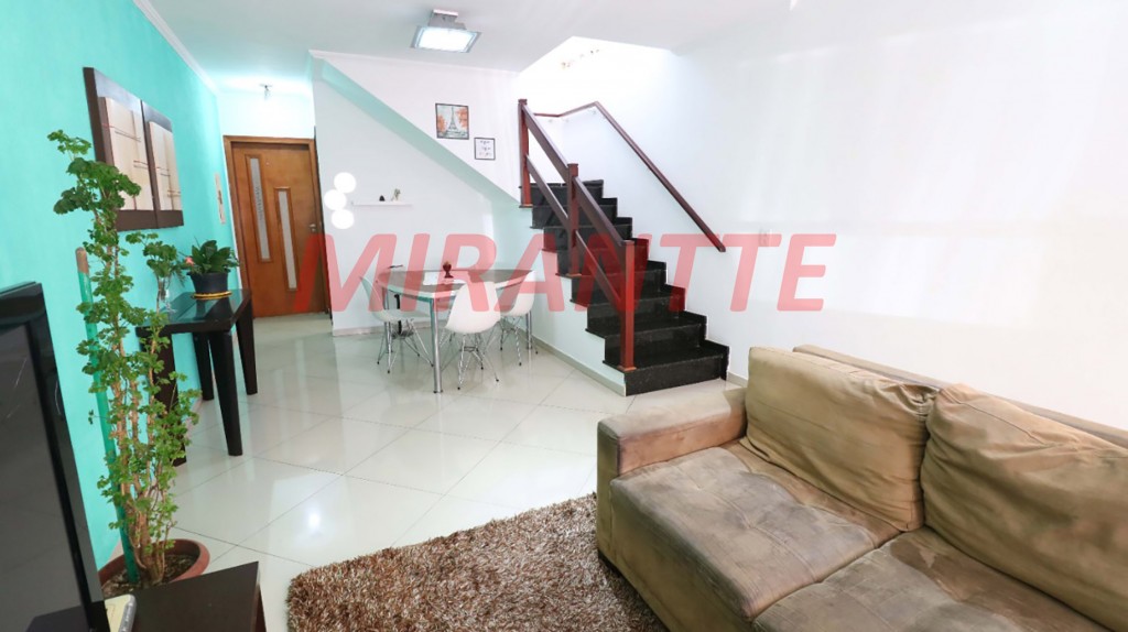 Sobrado de 161m² com 3 quartos em Vila Gustavo
