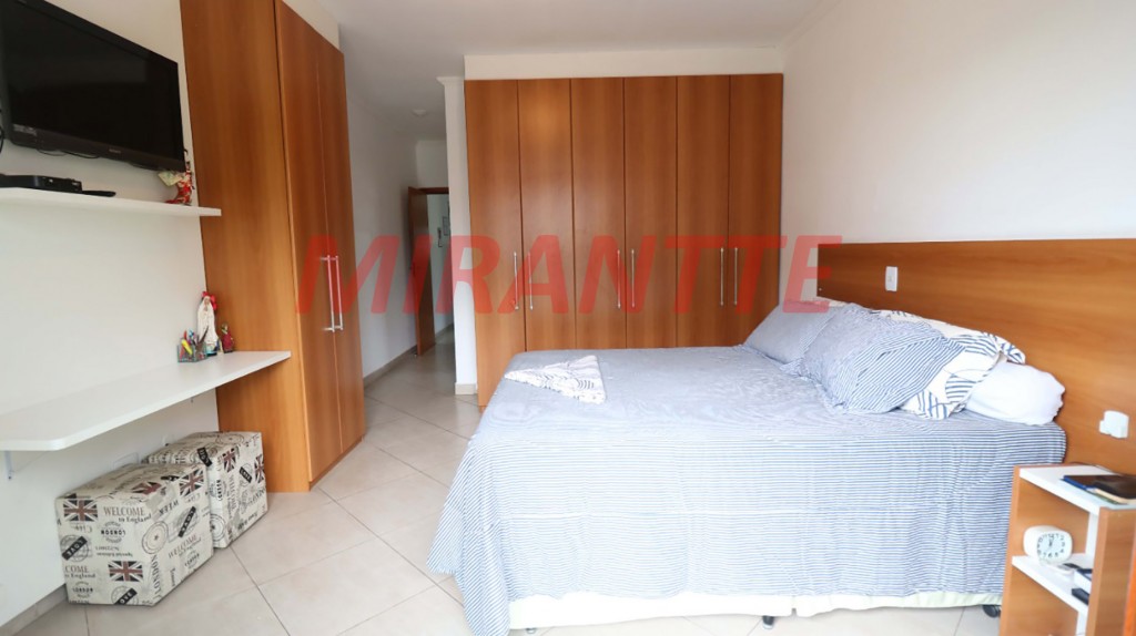 Sobrado de 161m² com 3 quartos em Vila Gustavo