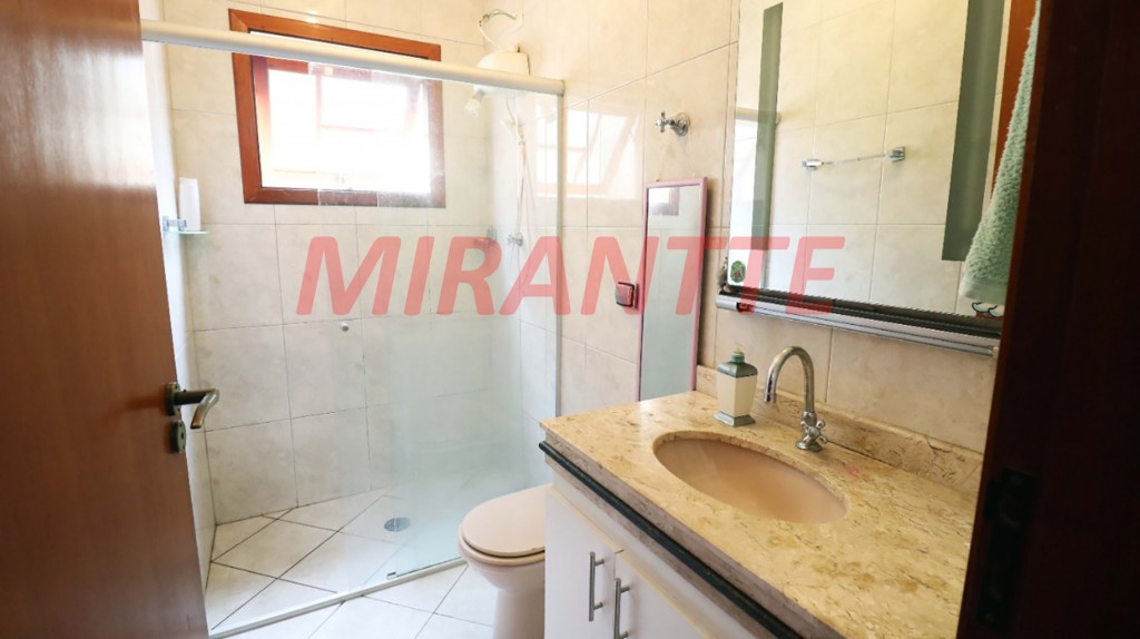 Sobrado de 161m² com 3 quartos em Vila Gustavo