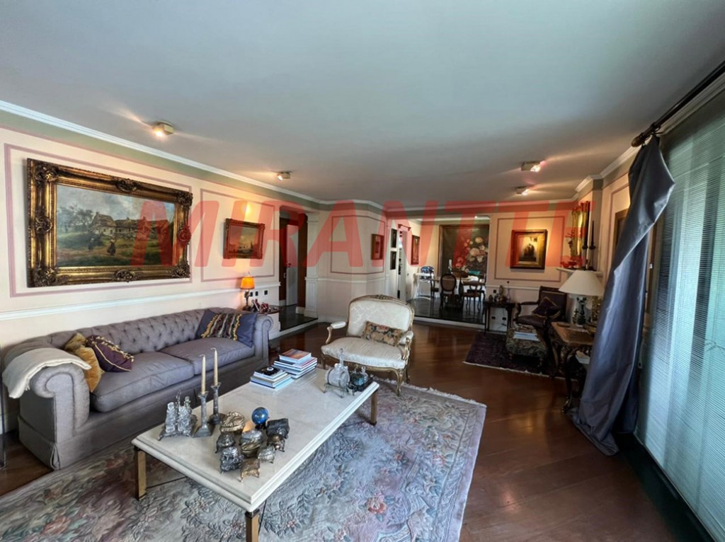 Apartamento de 220m² com 4 quartos em Itaim Bibi