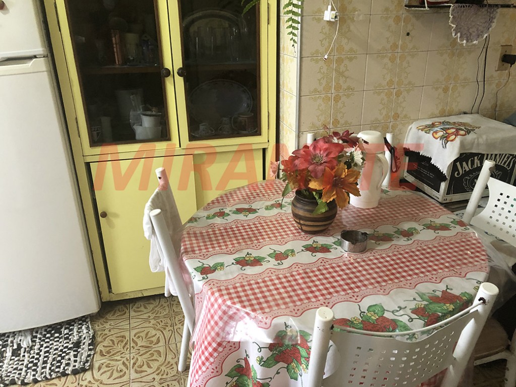Sobrado de 160m² com 2 quartos em Parque Peruche