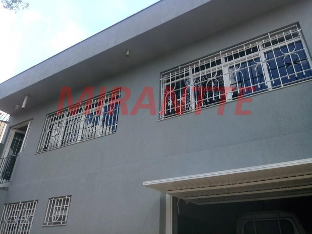 Sobrado de 211m² com 3 quartos em Tremembe