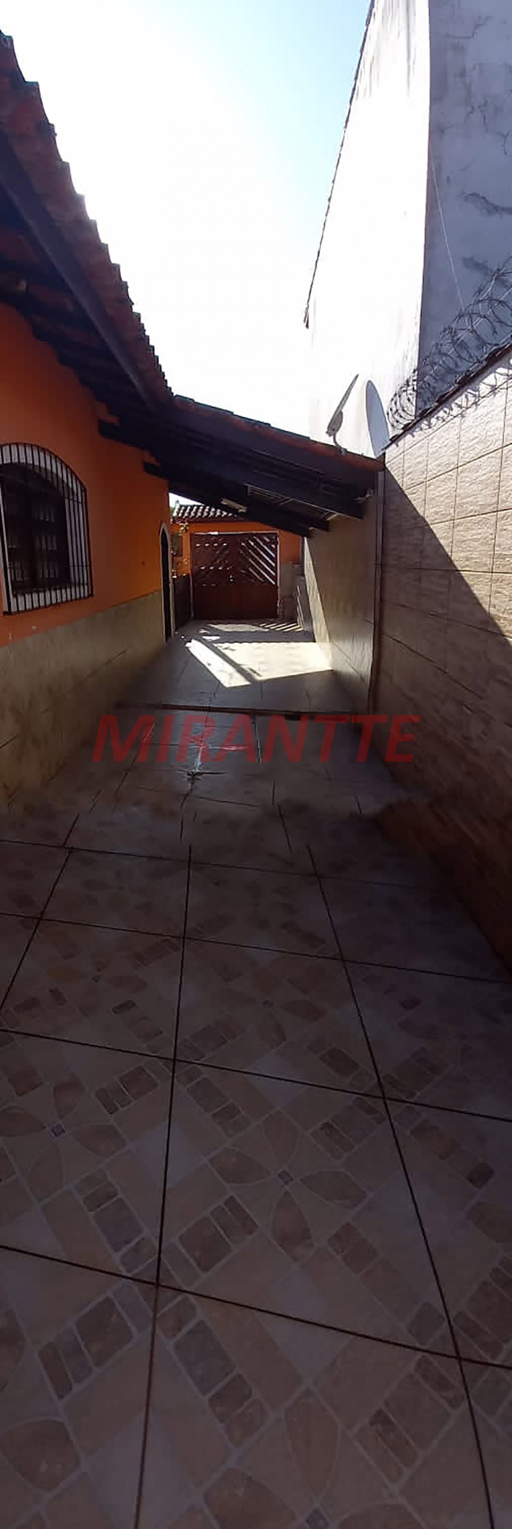 Casa terrea de 114m² com 2 quartos em Suarão