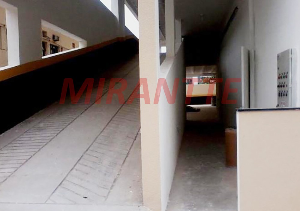 Comercial de 2800m² em Centro