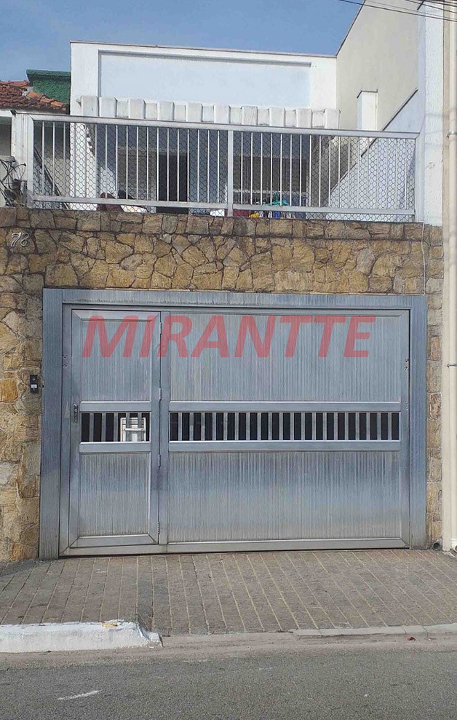 Sobrado de 191m² com 2 quartos em Água Fria