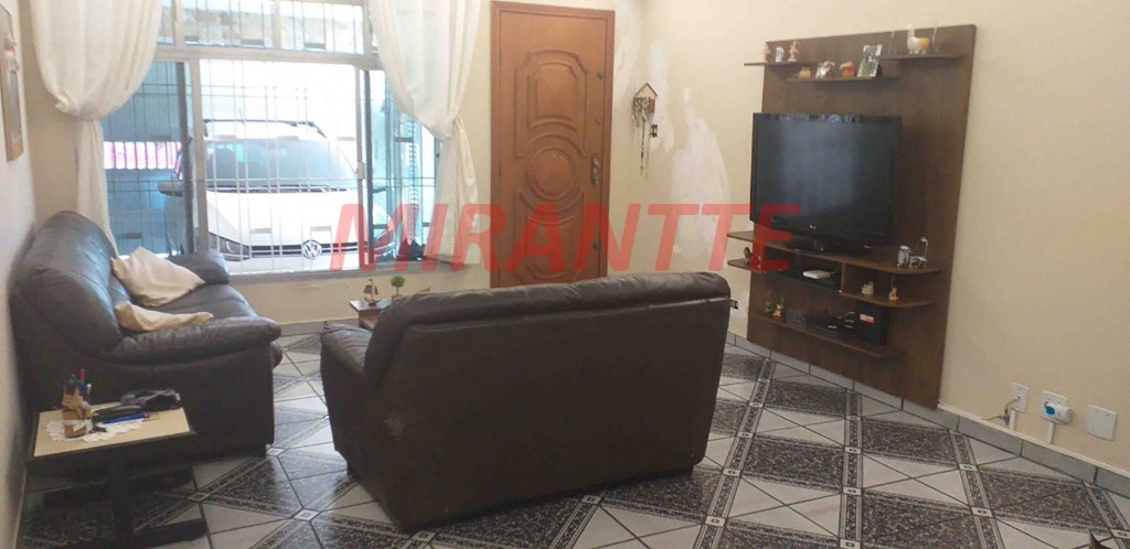 Sobrado de 191m² com 2 quartos em Água Fria