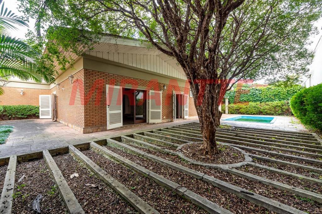 Casa terrea de 389m² com 4 quartos em Vila Madalena