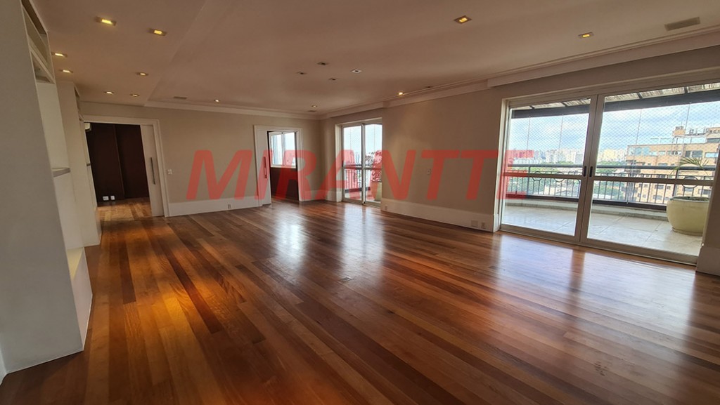 Cobertura duplex de 466m² com 4 quartos em Moema