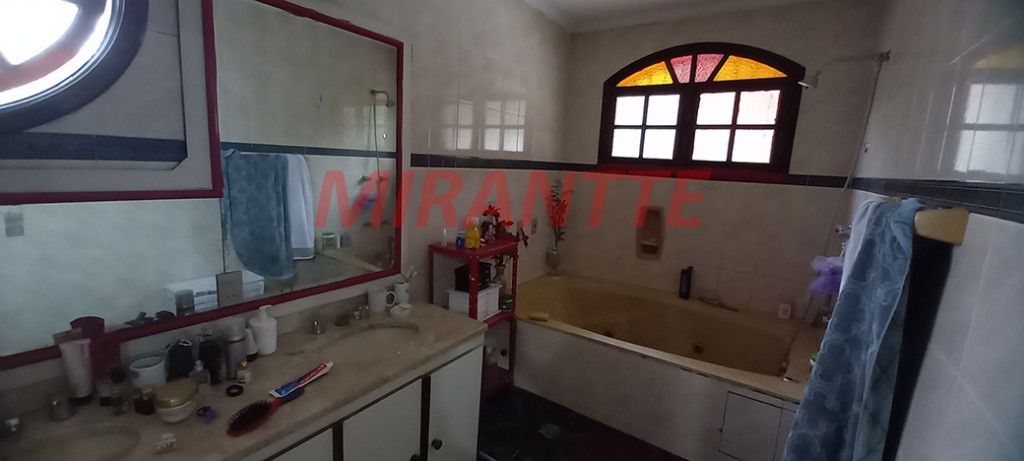 Sobrado de 349m² com 3 quartos em Casa Verde