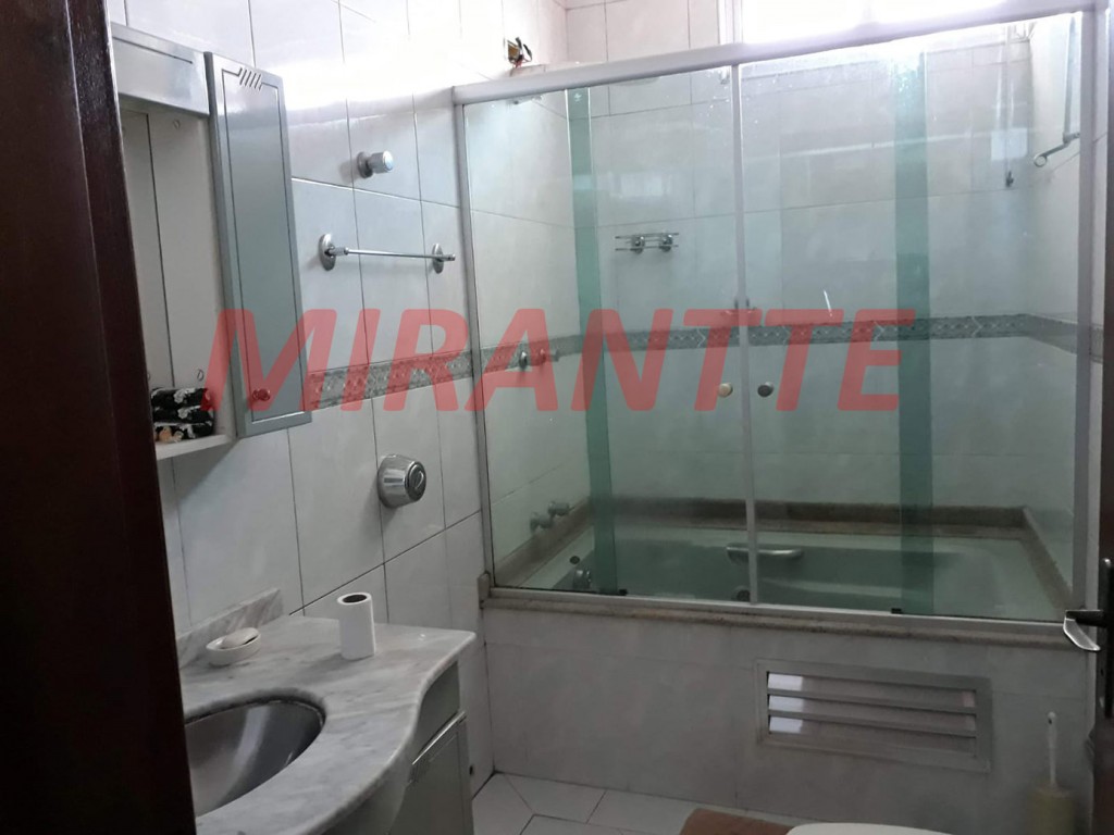Sobrado de 181m² com 3 quartos em Vila Nova Carolina