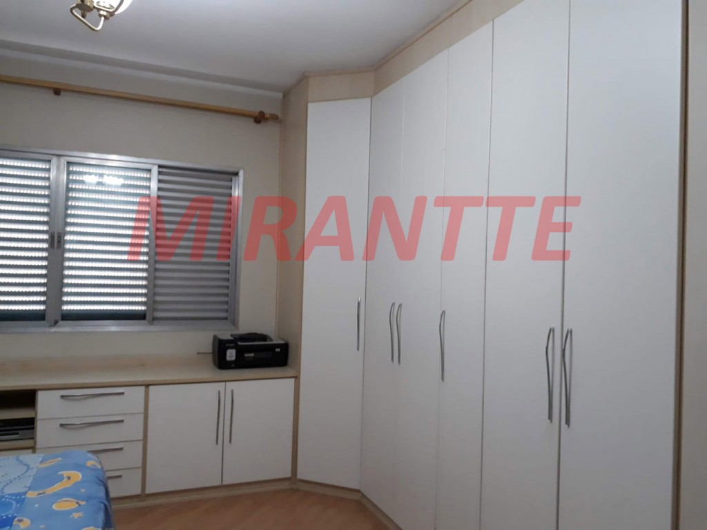 Sobrado de 181m² com 3 quartos em Vila Nova Carolina
