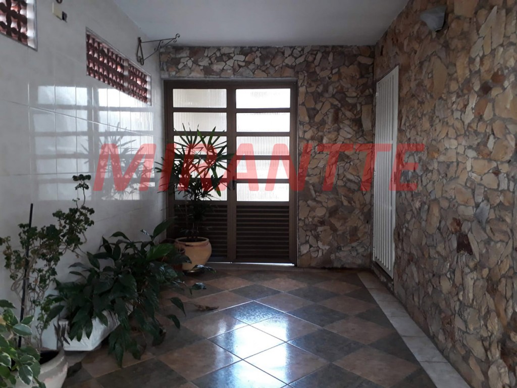 Sobrado de 181m² com 3 quartos em Vila Nova Carolina