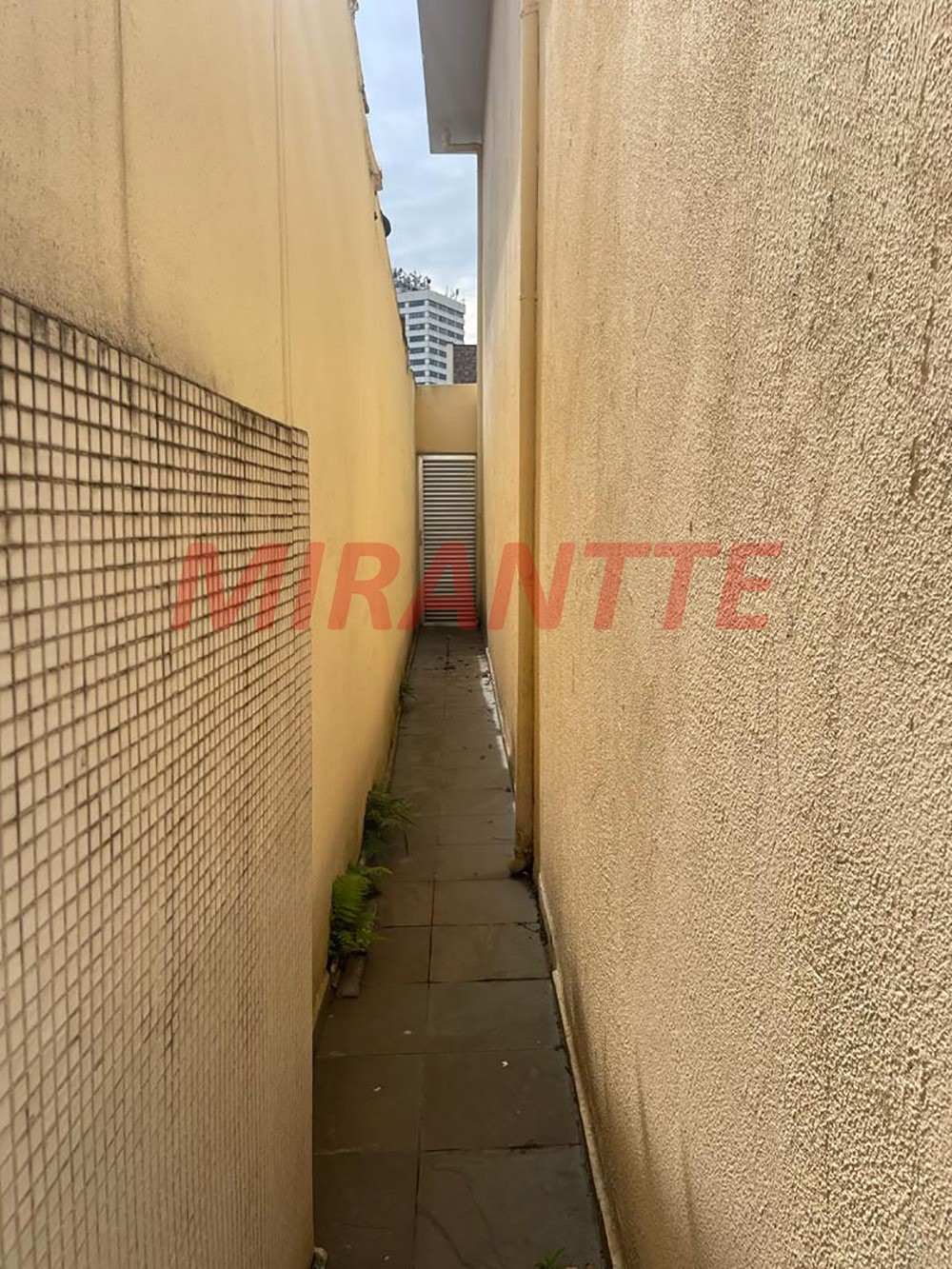 Sobrado de 252m² com 6 quartos em Parada Inglesa