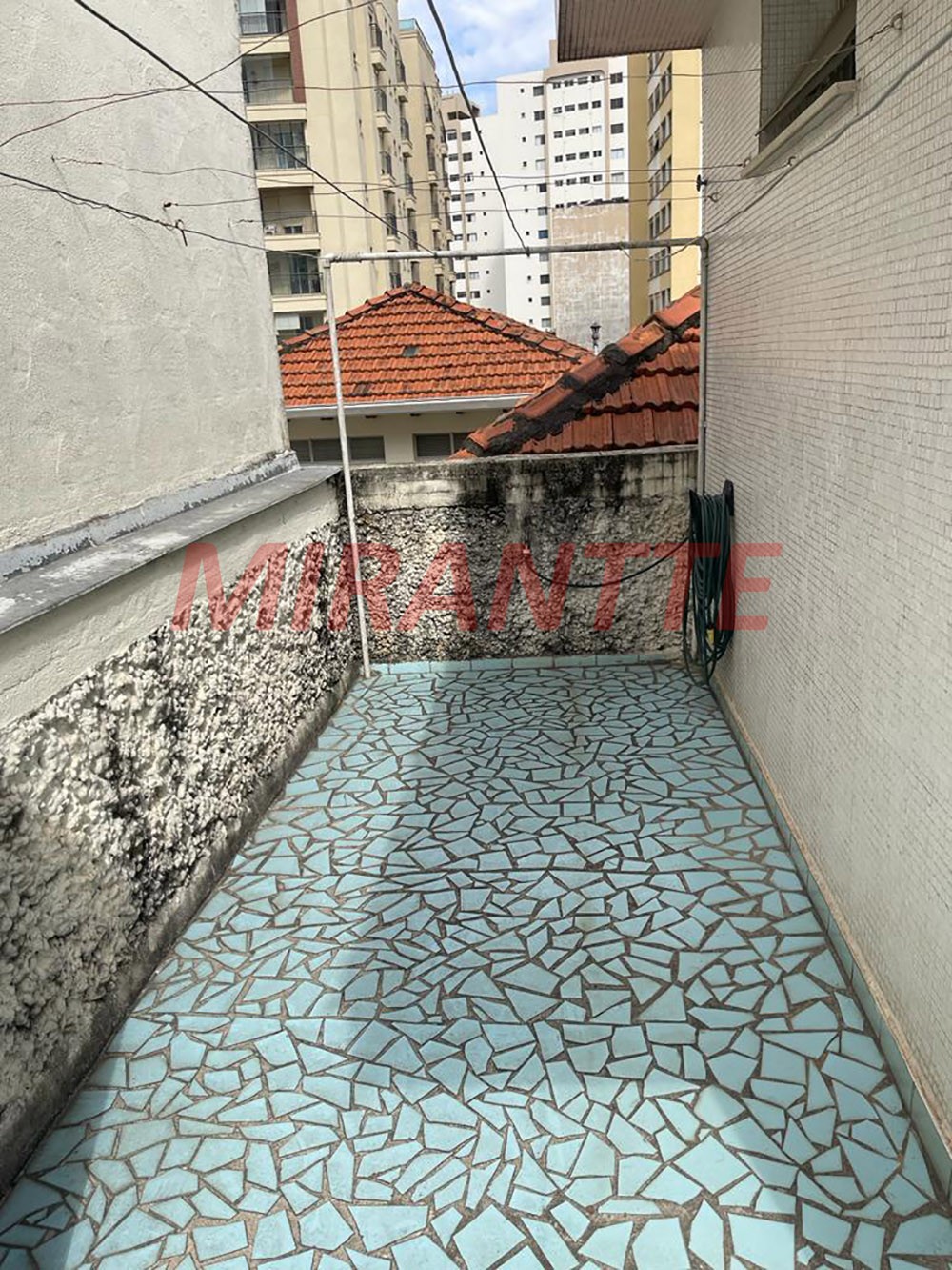 Sobrado de 252m² com 6 quartos em Parada Inglesa