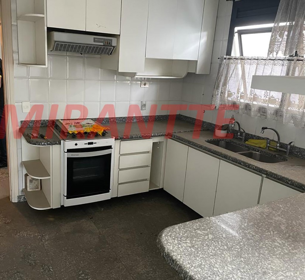 Apartamento de 192m² com 3 quartos em Moema