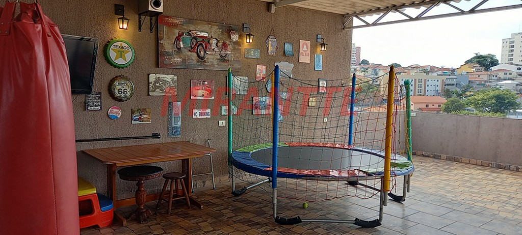 Sobrado de 300m² com 5 quartos em Casa Verde