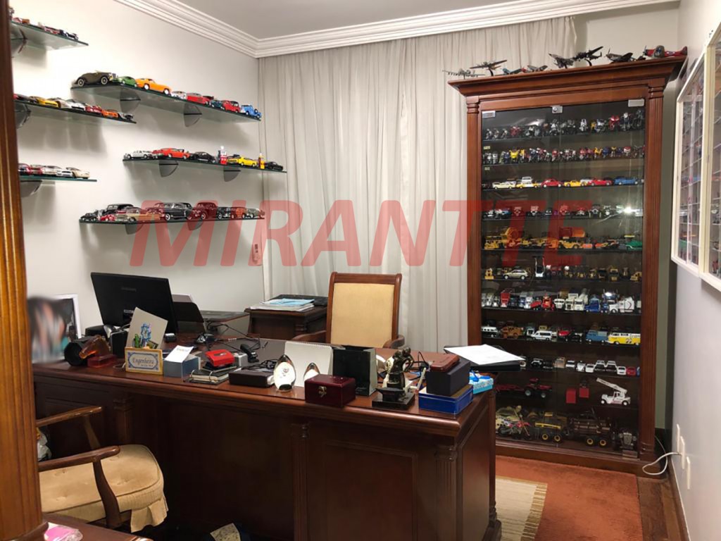 Apartamento de 264m² com 4 quartos em Santana