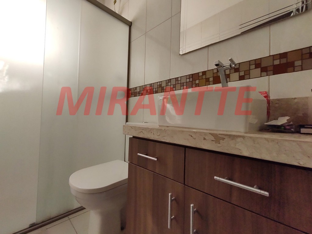 Sobrado de 141m² com 4 quartos em Santana