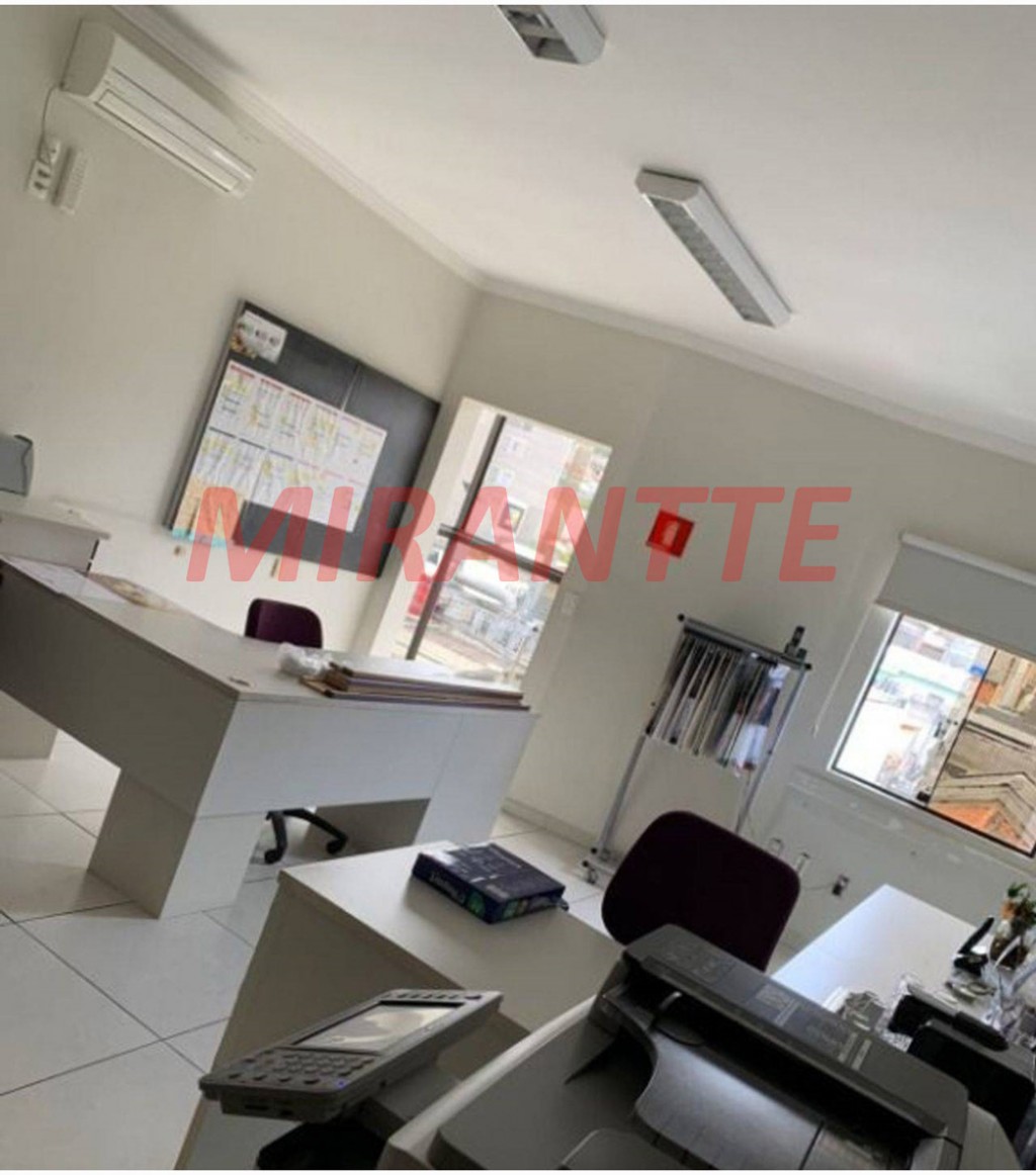 Comercial de 240m² em Casa Verde