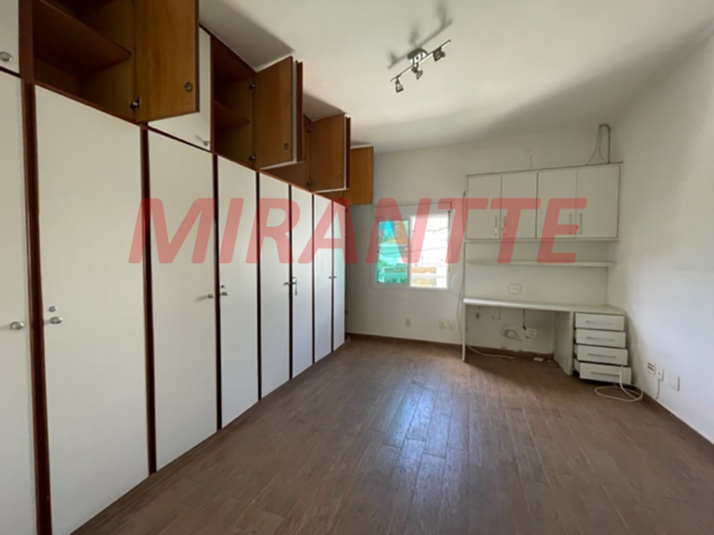 Sobrado de 200m² com 3 quartos em Jardim São Paulo