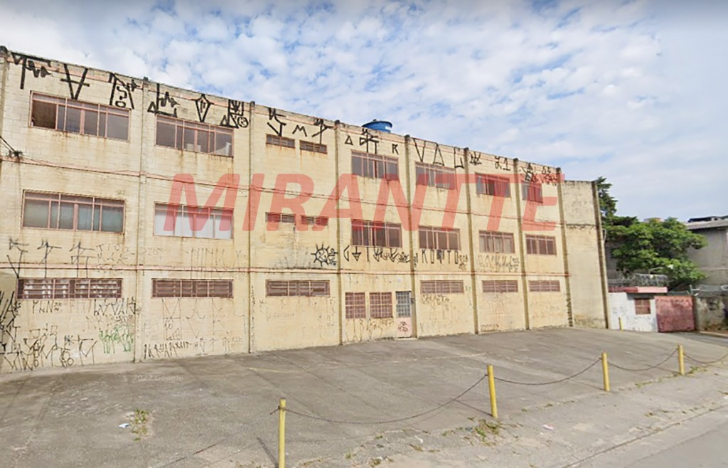 Terreno de 3500m² em Vila Galvão