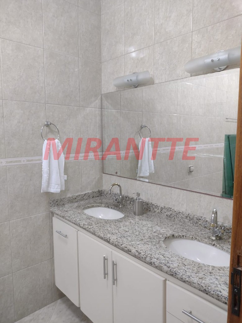 Sobrado de 240m² com 3 quartos em Vila Irmaos Arnoni