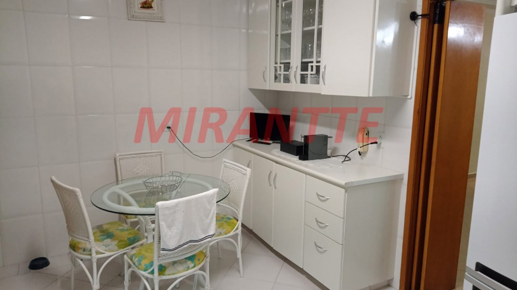 Sobrado de 240m² com 3 quartos em Vila Irmaos Arnoni