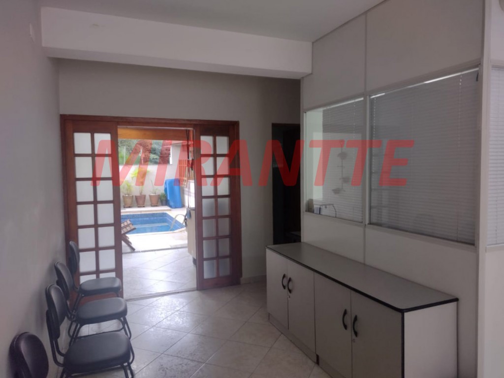 Sobrado de 240m² com 3 quartos em Vila Irmaos Arnoni