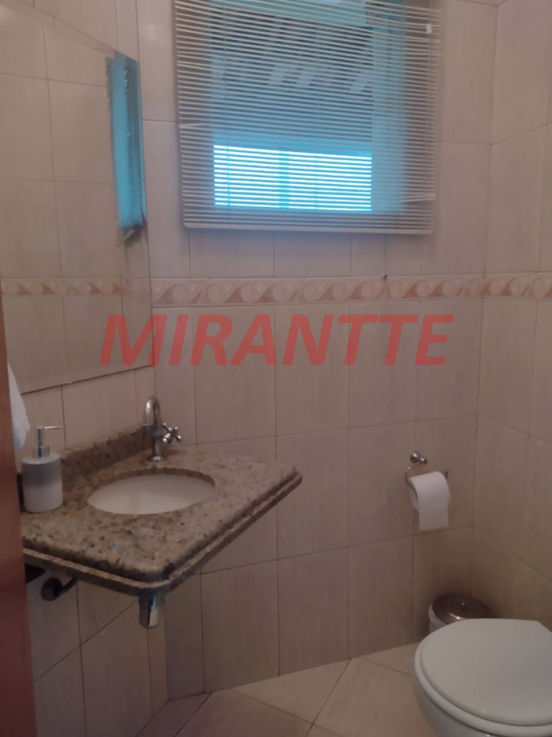 Sobrado de 240m² com 3 quartos em Vila Irmaos Arnoni