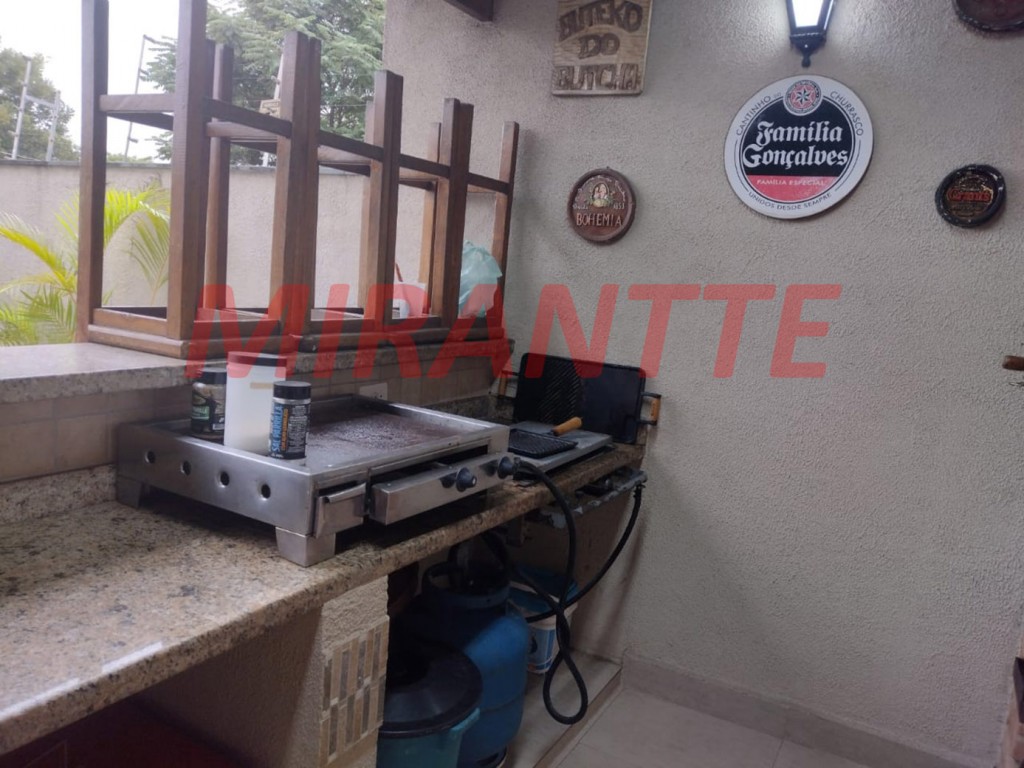 Sobrado de 240m² com 3 quartos em Vila Irmaos Arnoni