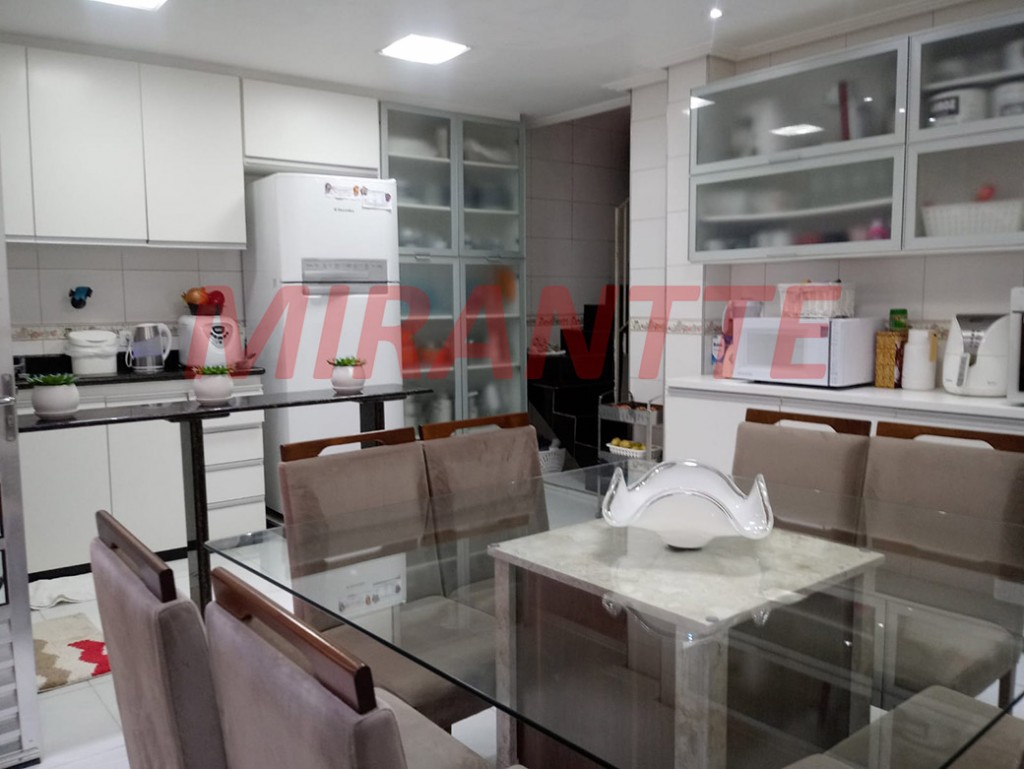 Sobrado de 195m² com 4 quartos em Casa Verde