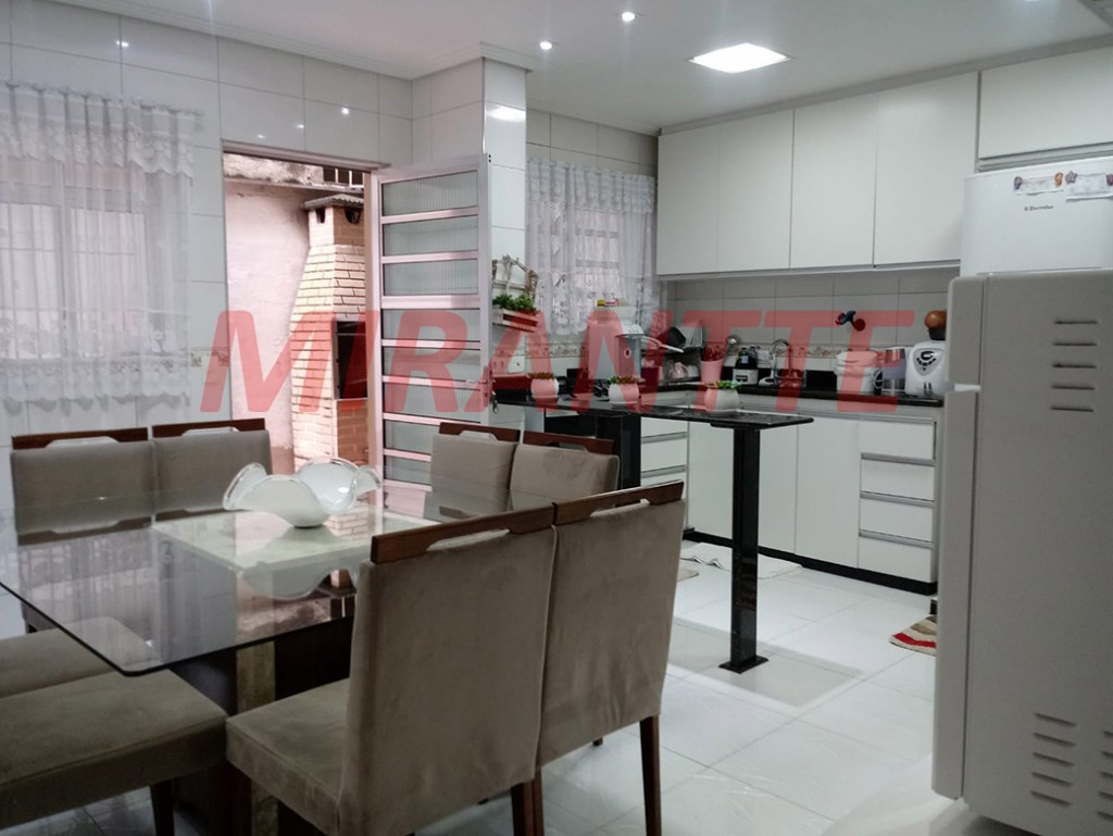 Sobrado de 195m² com 4 quartos em Casa Verde