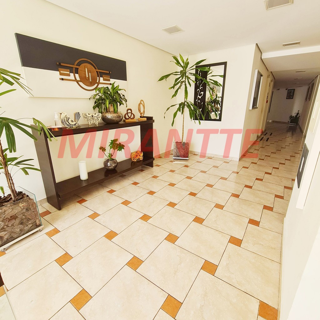 Apartamento com 2 quartos em Santa Teresinha